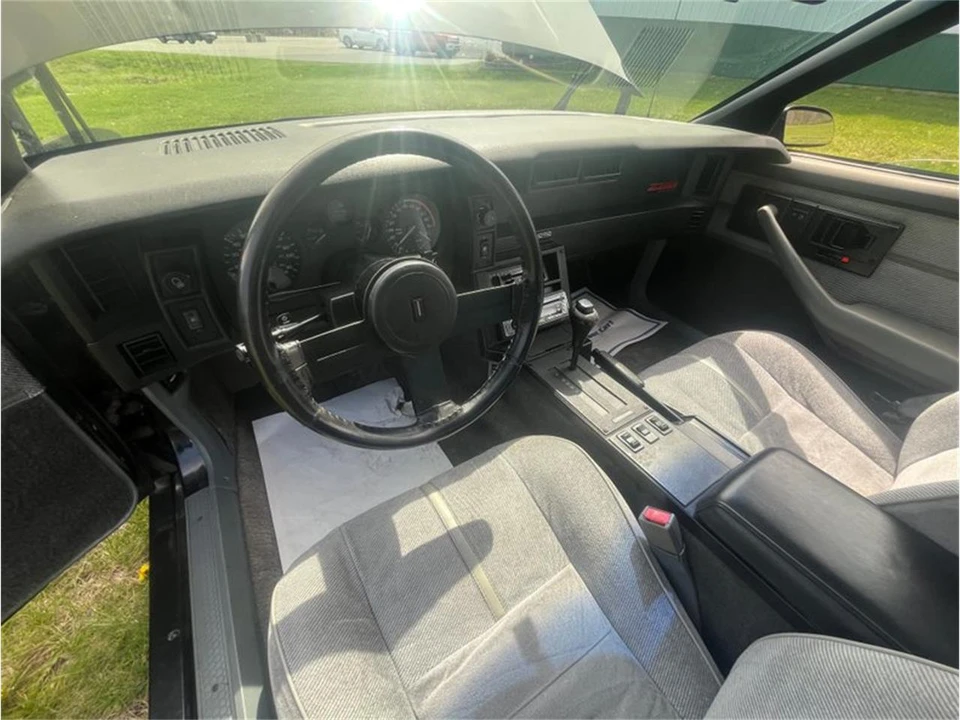 1988 Chevrolet Camaro IROC-Z & Z28 3rd Gen - Image 7 of 11
