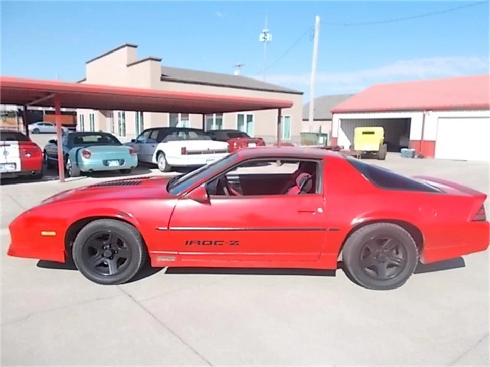 1988 Chevrolet Camaro IROC-Z & Z28 3rd Gen - Image 2 of 27