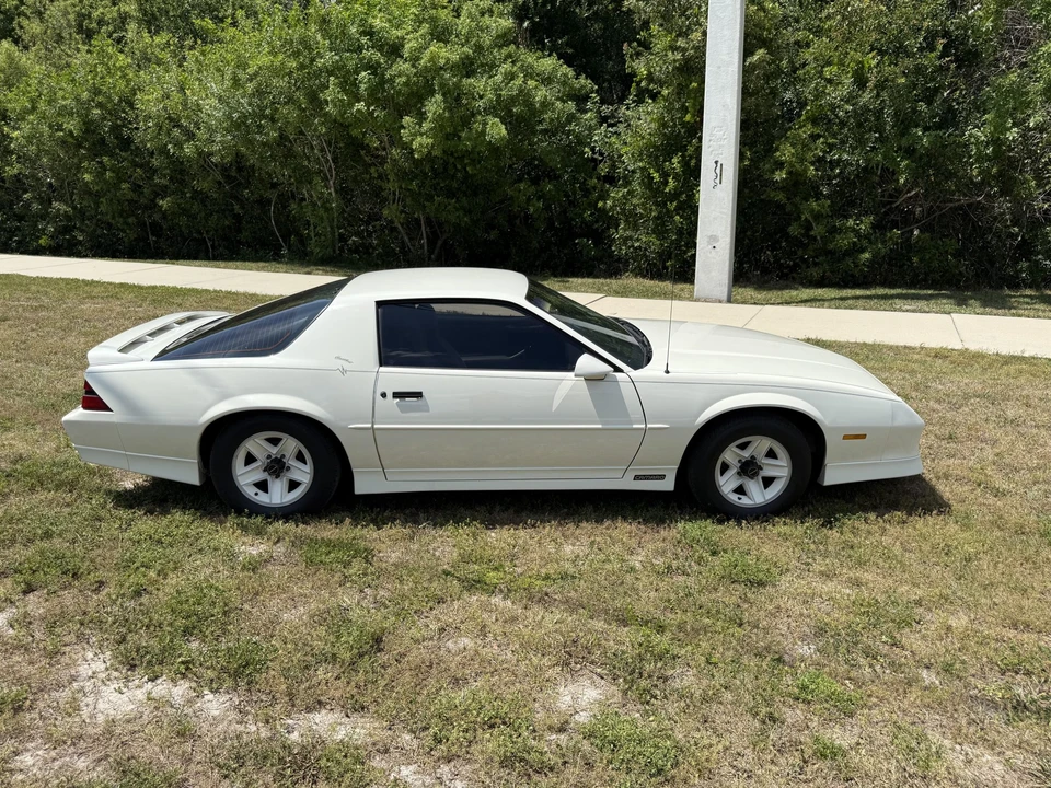 1988 Chevrolet Camaro 3rd Gen - Image 9 of 31