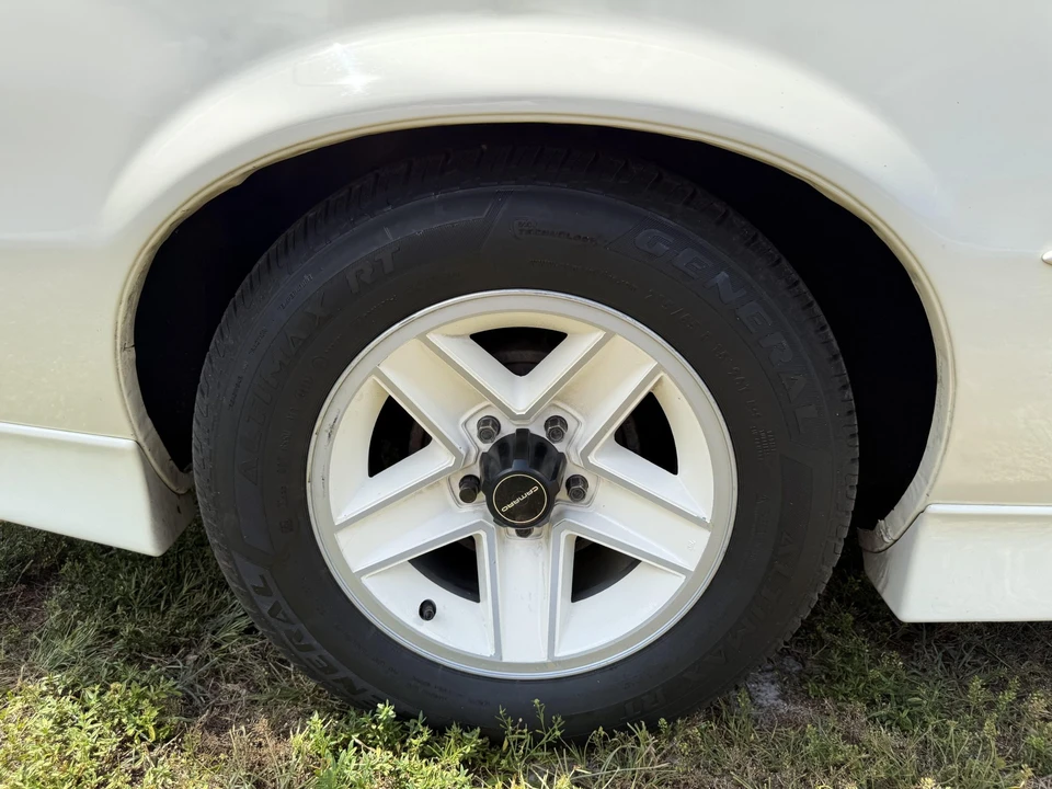1988 Chevrolet Camaro 3rd Gen - Image 21 of 31