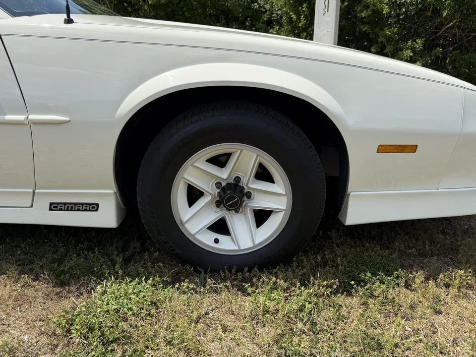1988 Chevrolet Camaro 3rd Gen - Image 22 of 31