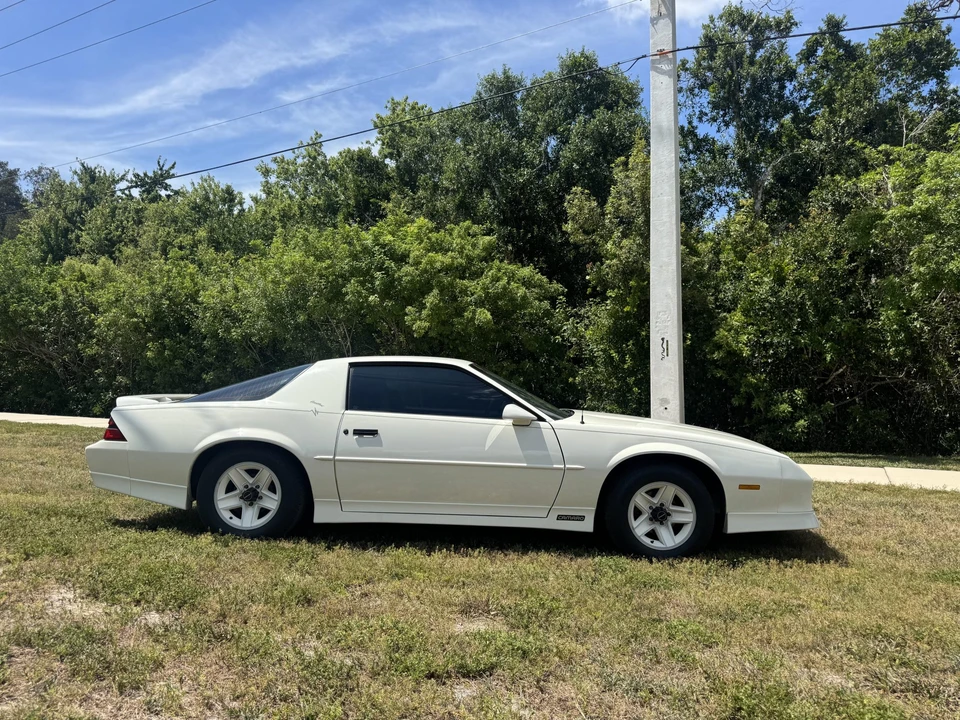 1988 Chevrolet Camaro 3rd Gen - Image 10 of 31
