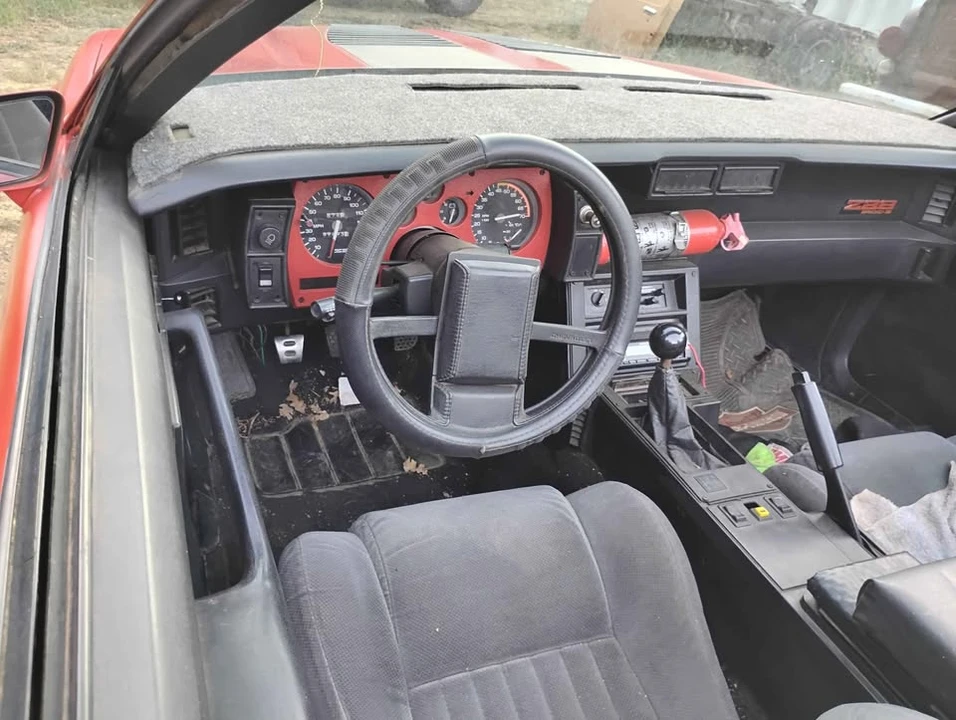 1988 Chevrolet Camaro - Image 6 of 6