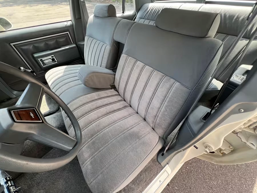 1988 Chevrolet Caprice - Image 20 of 31