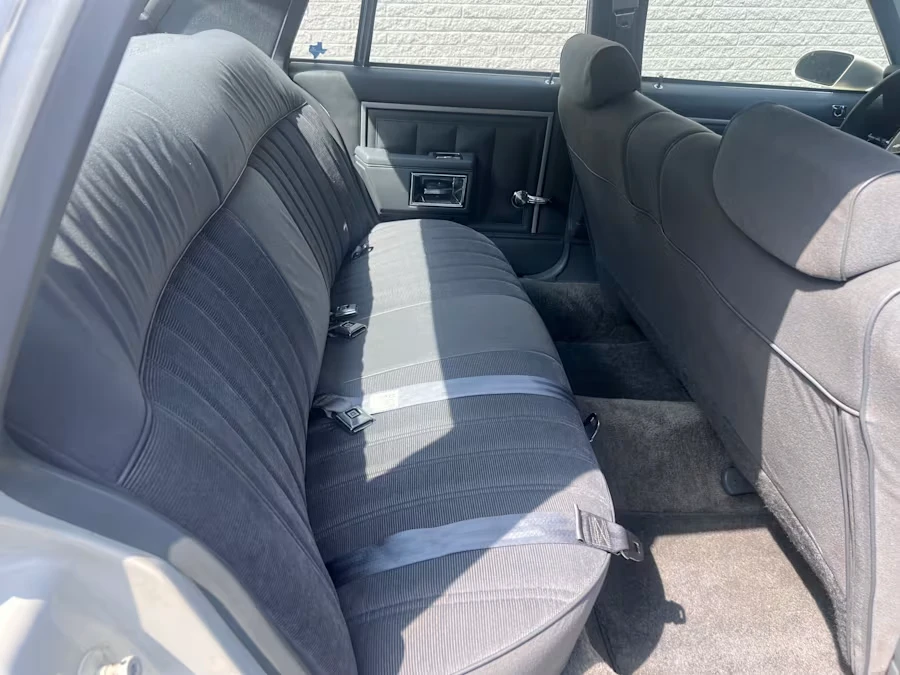 1988 Chevrolet Caprice - Image 24 of 31