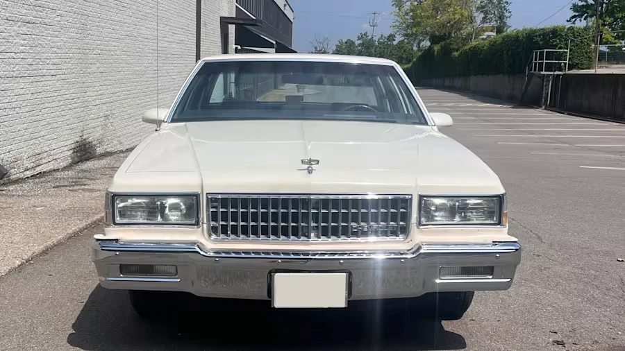 1988 Chevrolet Caprice - Image 4 of 31