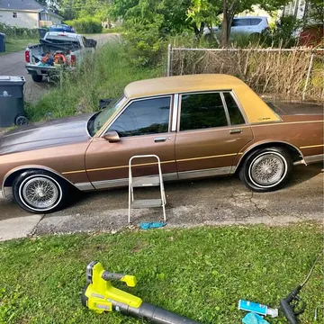 1988 Chevrolet Caprice Classic LS Sedan 4D