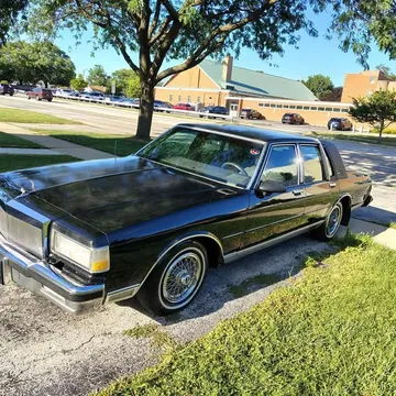 1988 Chevrolet Caprice Classic LS Sedan 4D