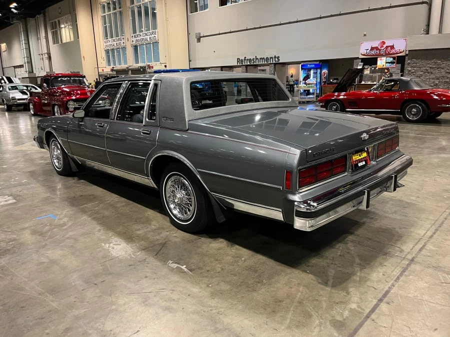 1988 Chevrolet Caprice - Image 3 of 13