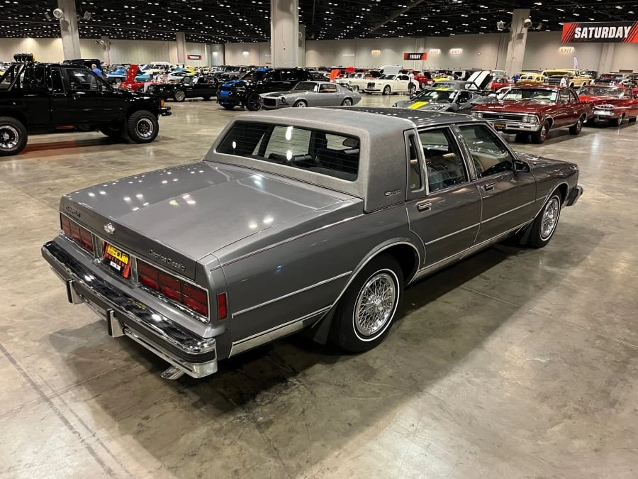 1988 Chevrolet Caprice - Image 4 of 13