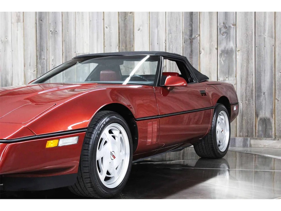 1988 Chevrolet - Image 16 of 31