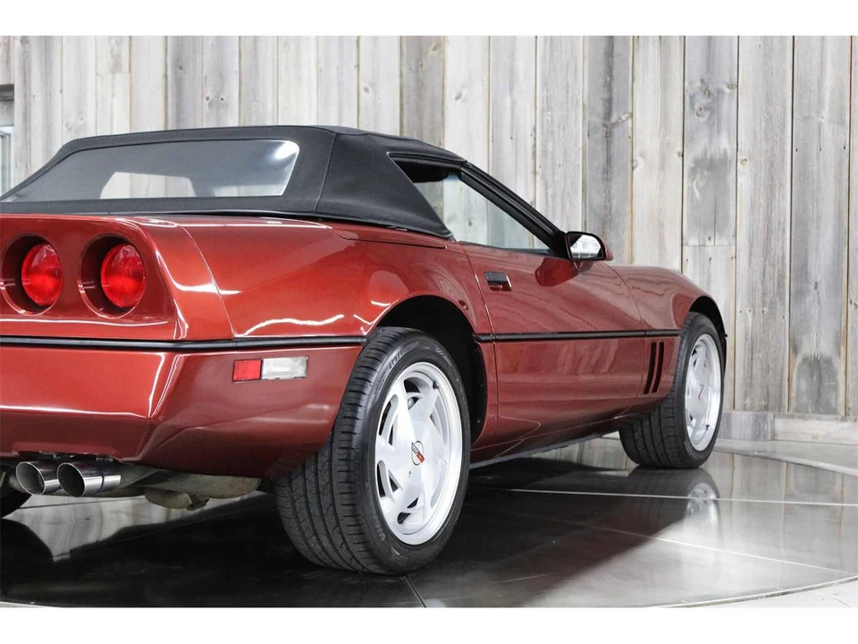 1988 Chevrolet - Image 18 of 31