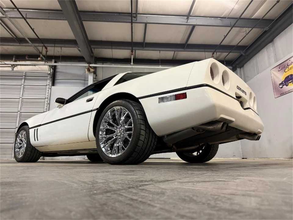 1988 Chevrolet Corvette C4 - Image 7 of 31
