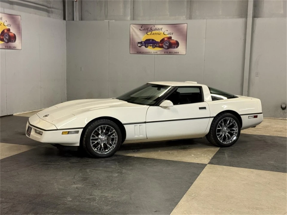 1988 Chevrolet Corvette C4 - Image 5 of 31