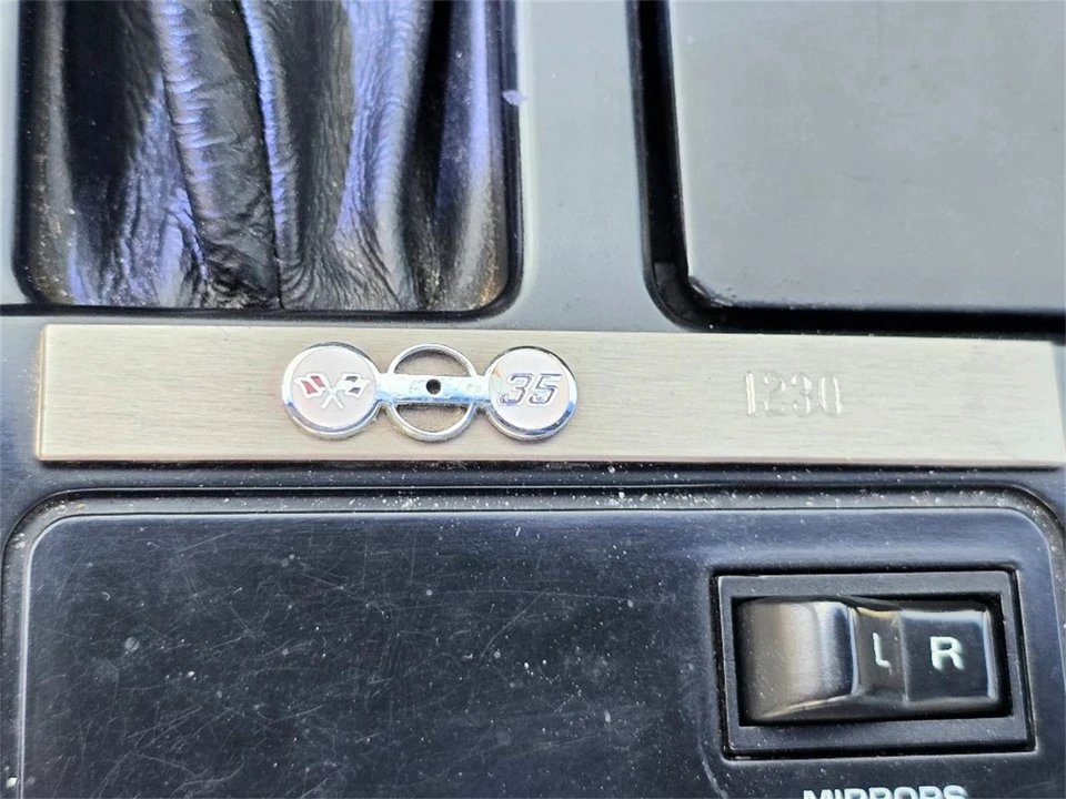 1988 Chevrolet Corvette C4 - Image 25 of 31