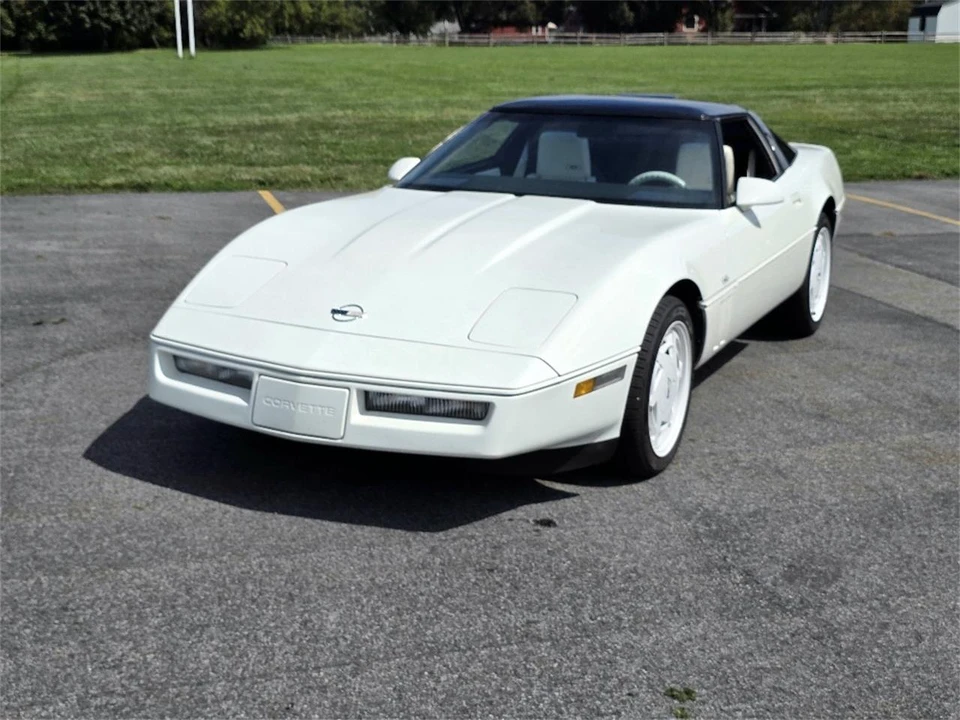 1988 Chevrolet Corvette C4 - Image 4 of 31
