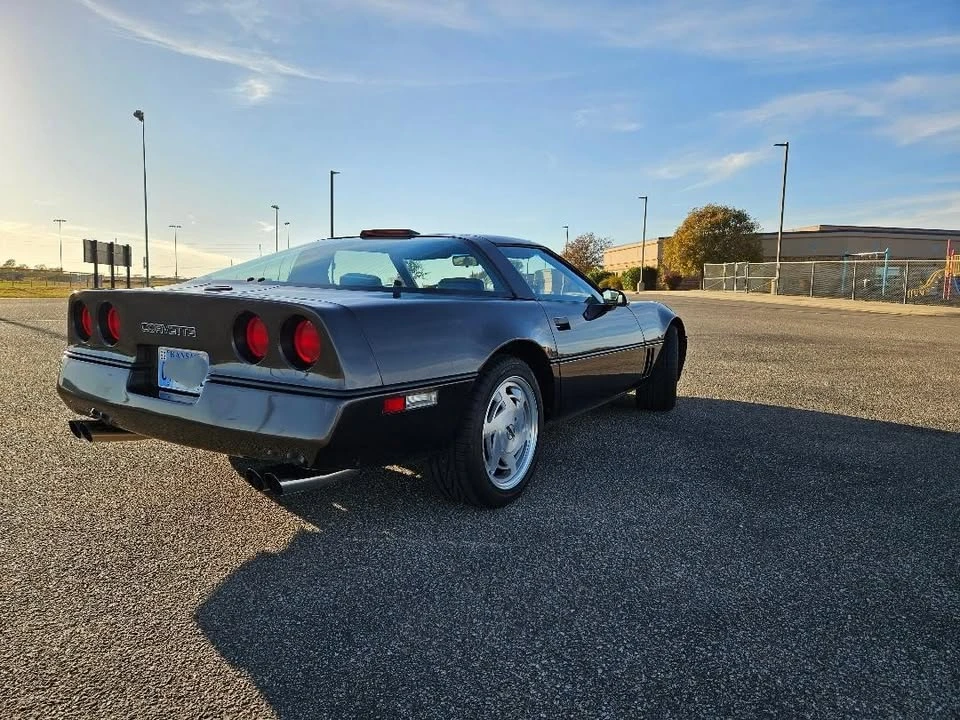 1988 Chevrolet Corvette C4 - Image 7 of 9