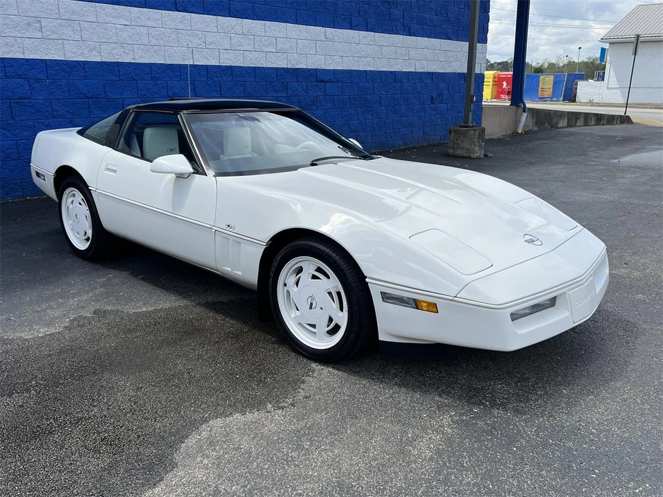 1988 Chevrolet Corvette C4 - Image 3 of 27