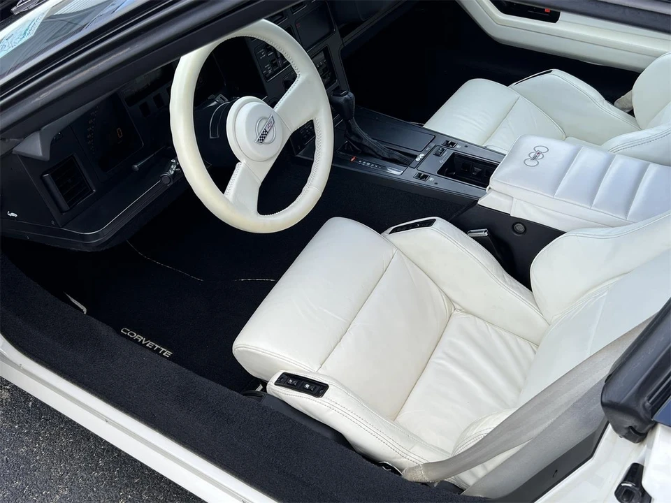 1988 Chevrolet Corvette C4 - Image 9 of 27