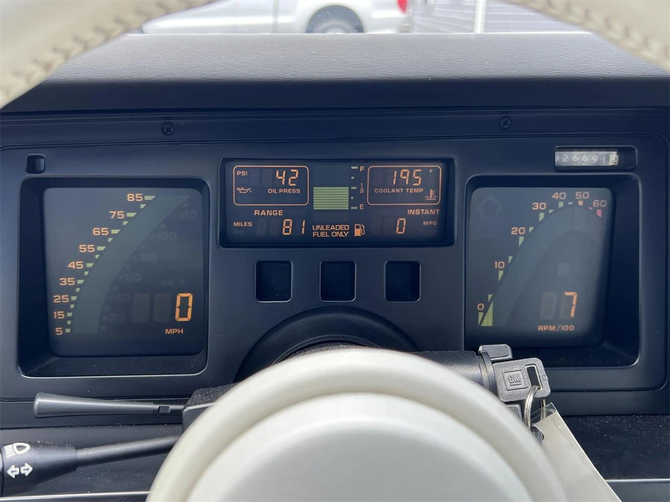 1988 Chevrolet Corvette C4 - Image 13 of 27