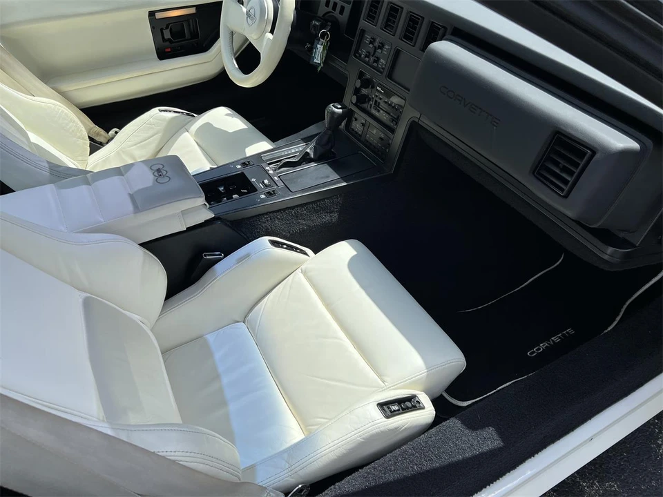 1988 Chevrolet Corvette C4 - Image 21 of 27