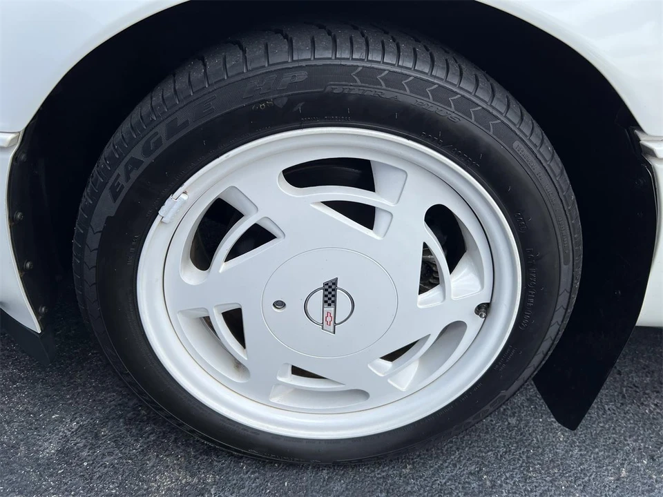 1988 Chevrolet Corvette C4 - Image 23 of 27