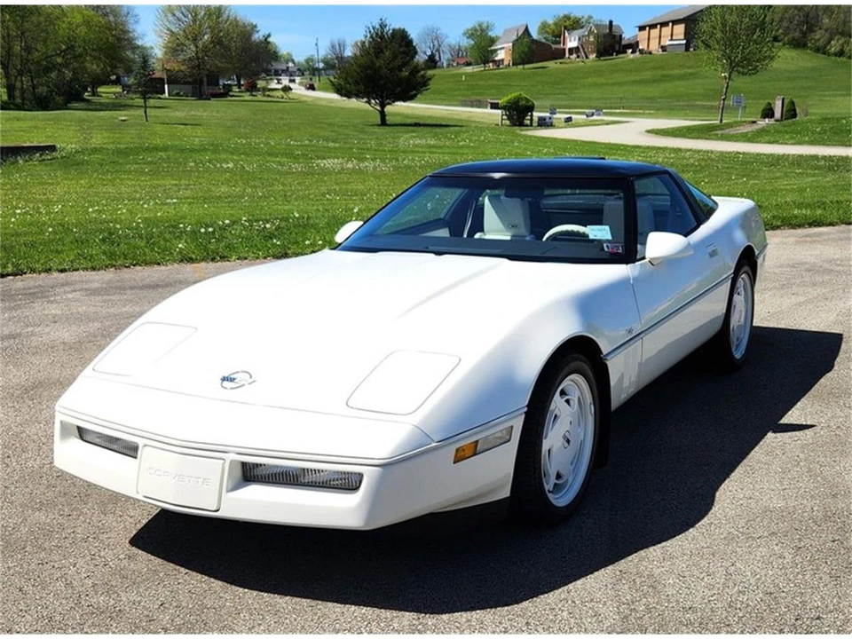 1988 Chevrolet Corvette C4 - Image 2 of 21