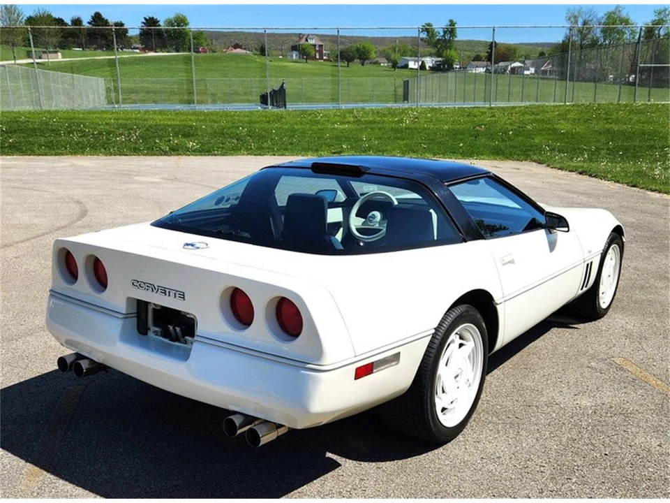 1988 Chevrolet Corvette C4 - Image 8 of 21