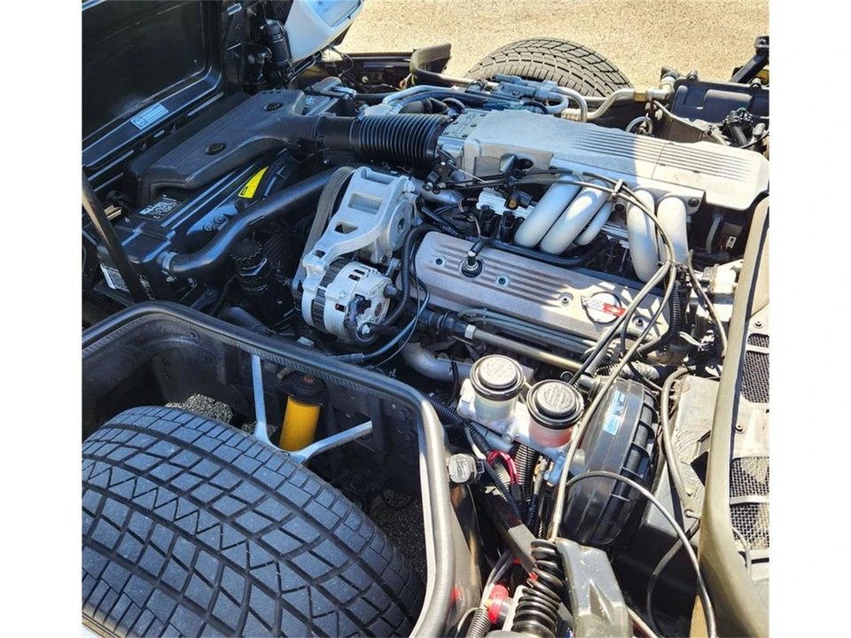 1988 Chevrolet Corvette C4 - Image 18 of 21