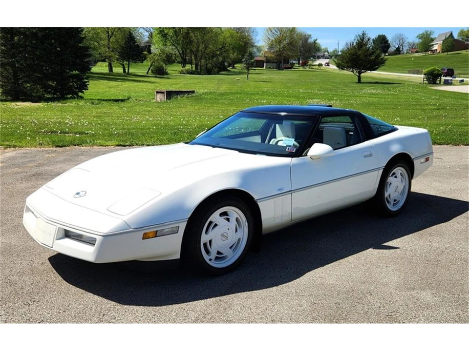 1988 Chevrolet Corvette C4 - Image 3 of 21