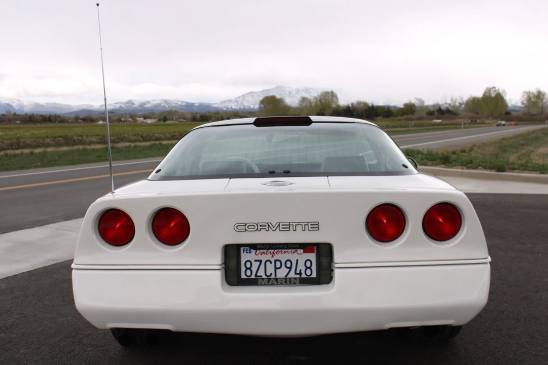 1988 Chevrolet Corvette - Image 12 of 31