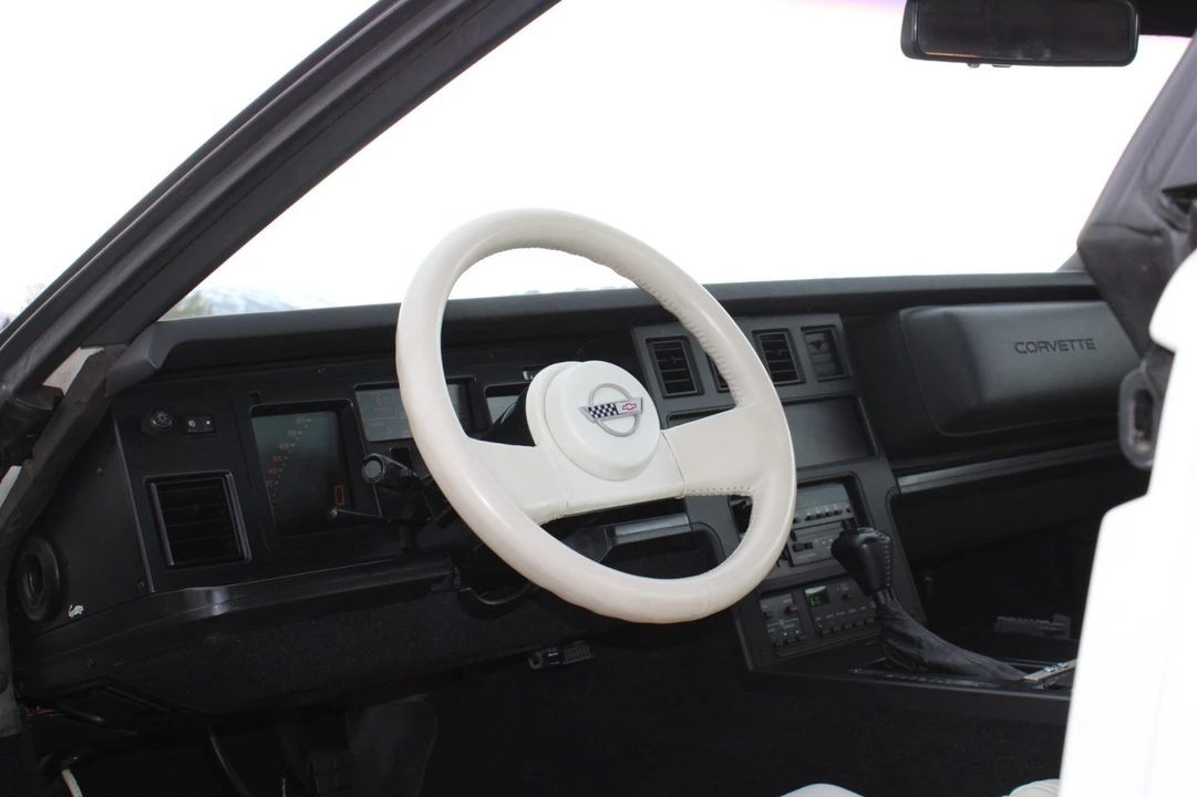 1988 Chevrolet Corvette - Image 25 of 31