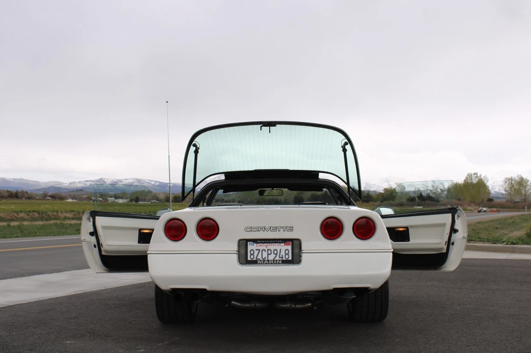 1988 Chevrolet Corvette - Image 30 of 31