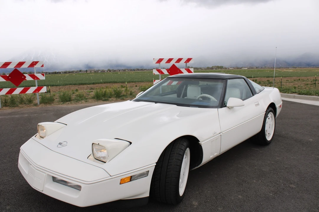 1988 Chevrolet Corvette - Image 9 of 31