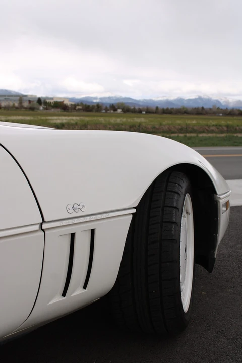 1988 Chevrolet Corvette - Image 20 of 31