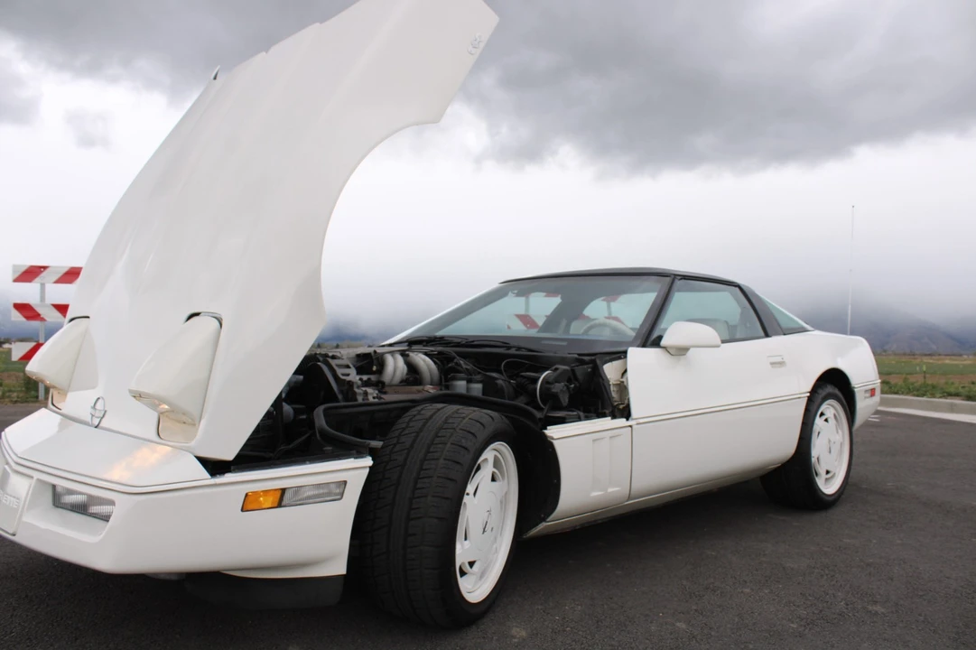 1988 Chevrolet Corvette - Image 2 of 31