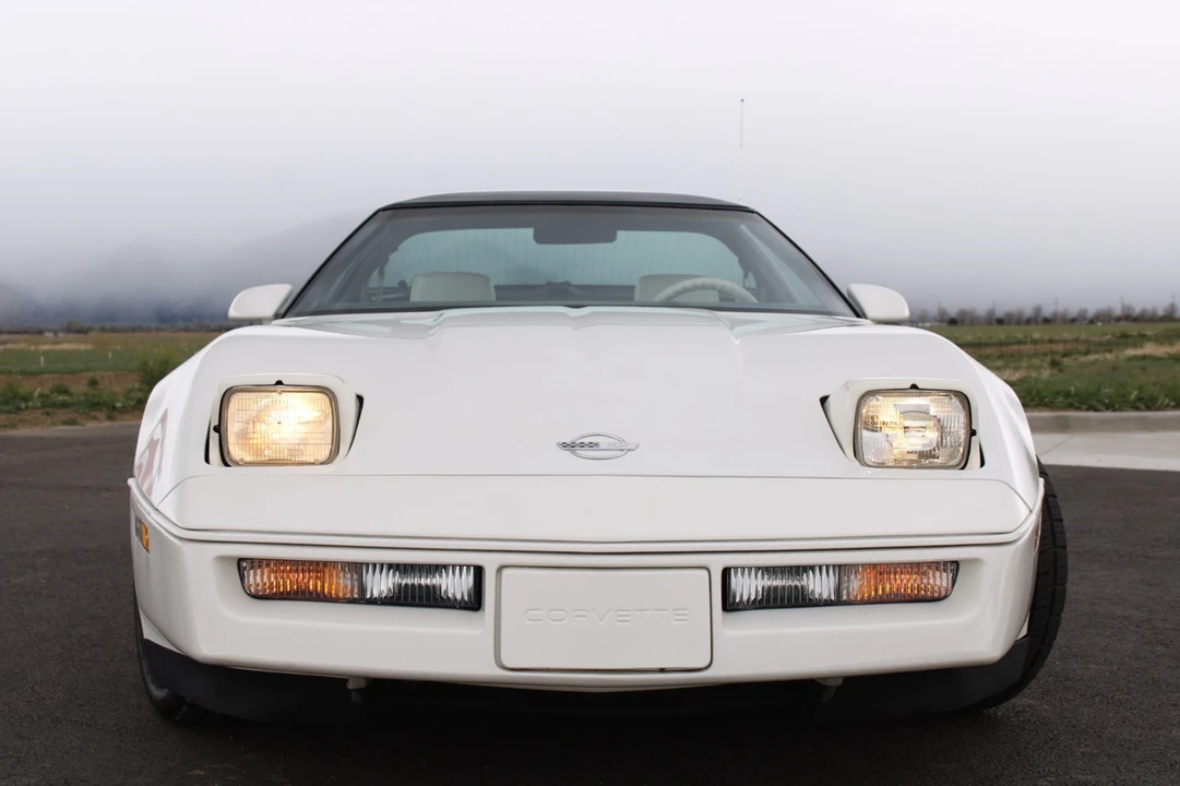 1988 Chevrolet Corvette - Image 19 of 31