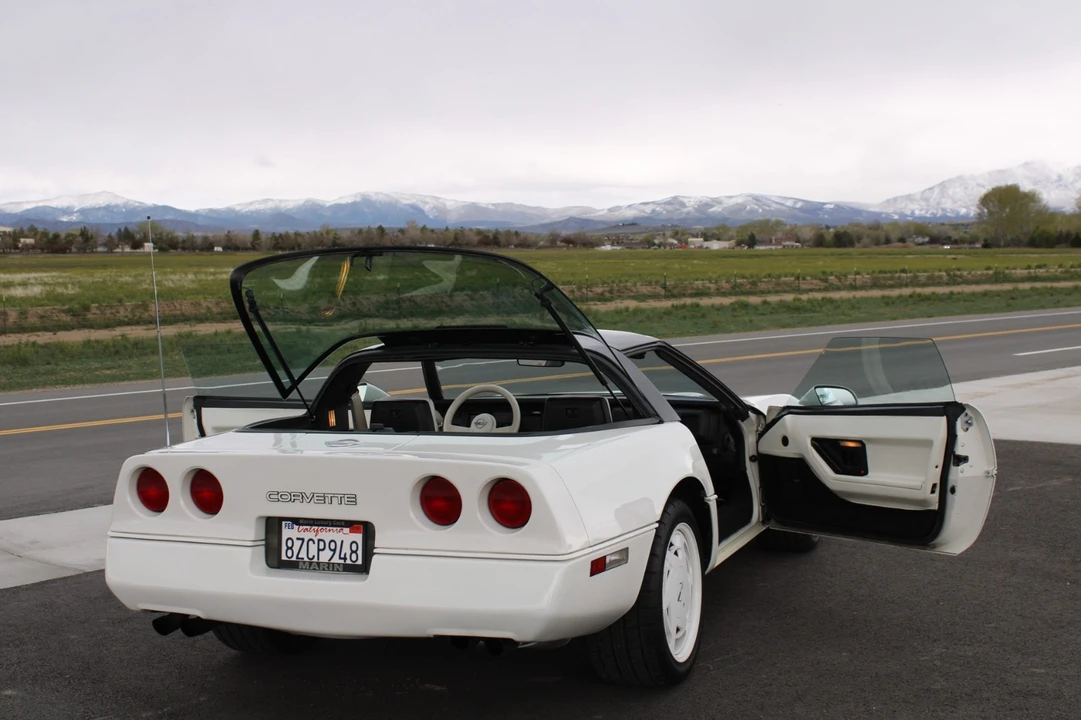 1988 Chevrolet Corvette - Image 31 of 31