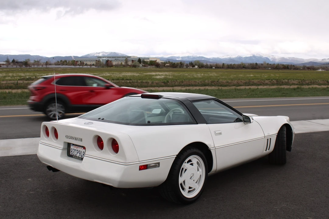 1988 Chevrolet Corvette - Image 14 of 31