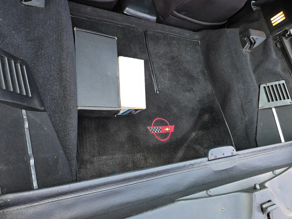 1988 Chevrolet Corvette C4 - Image 13 of 14