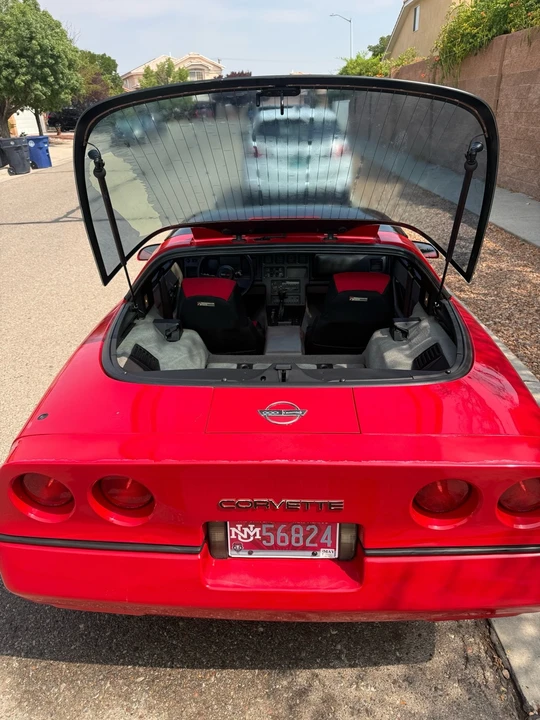 1988 Chevrolet Corvette C4 - Image 25 of 31