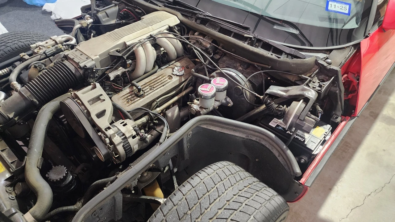 1988 Chevrolet Corvette C4 - Image 17 of 21