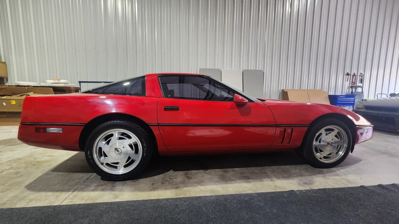1988 Chevrolet Corvette C4 - Image 7 of 21