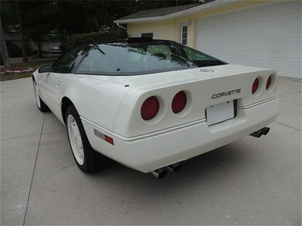 1988 Chevrolet Corvette C4 - Image 17 of 31