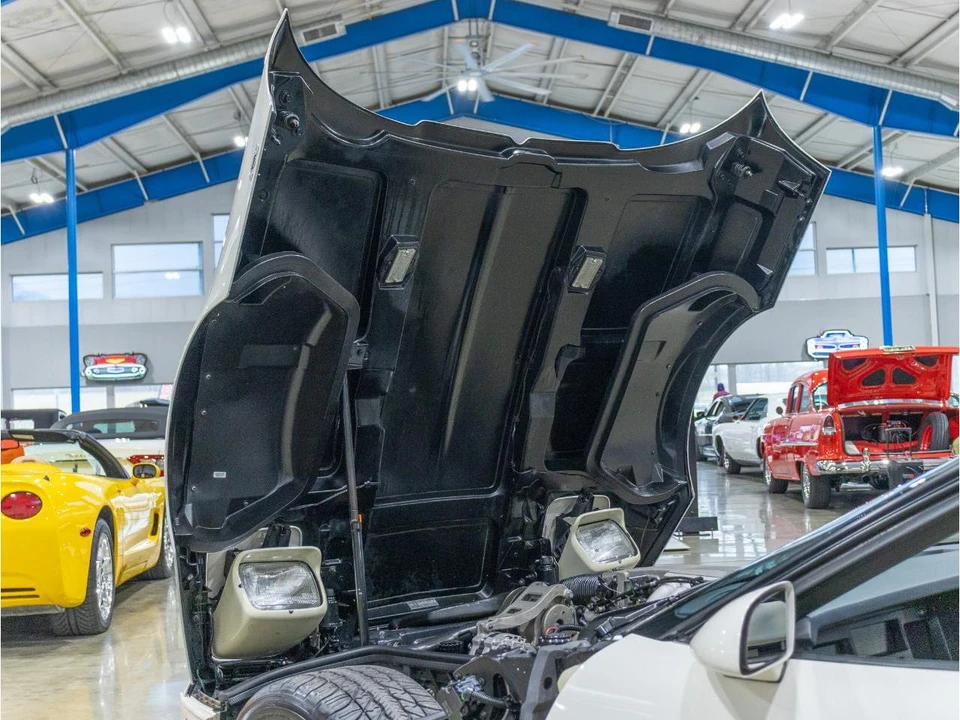 1988 Chevrolet Corvette C4 - Image 20 of 31