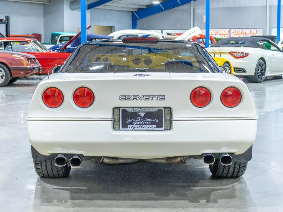 1988 Chevrolet Corvette C4 - Image 14 of 31