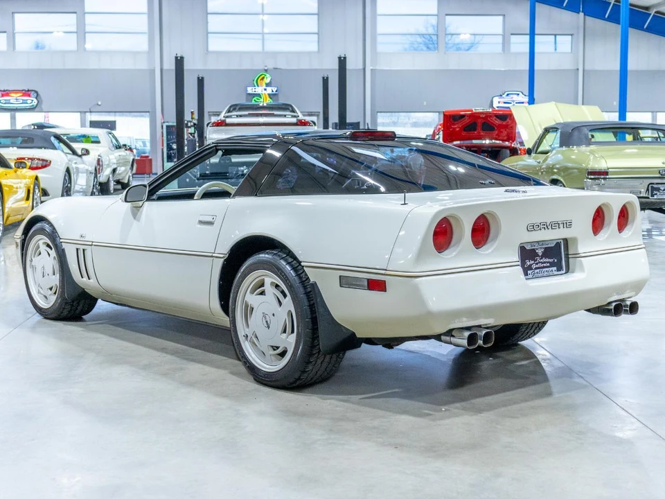 1988 Chevrolet Corvette C4 - Image 13 of 31