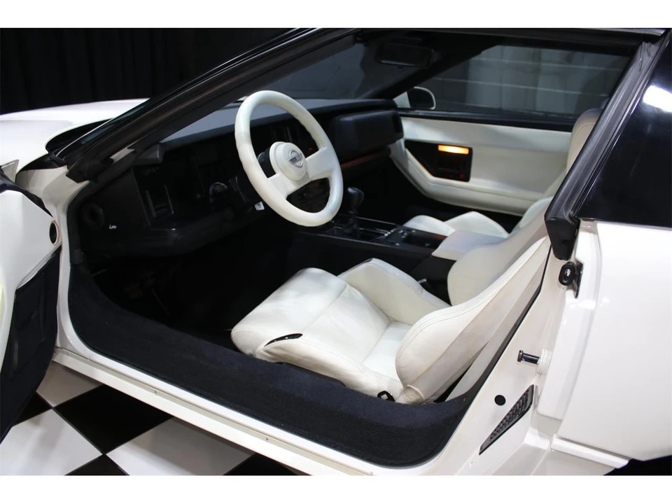 1988 Chevrolet Corvette C4 - Image 3 of 31