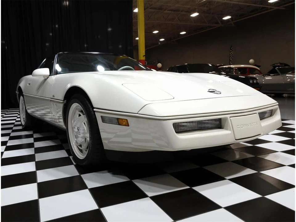 1988 Chevrolet Corvette C4 - Image 15 of 31