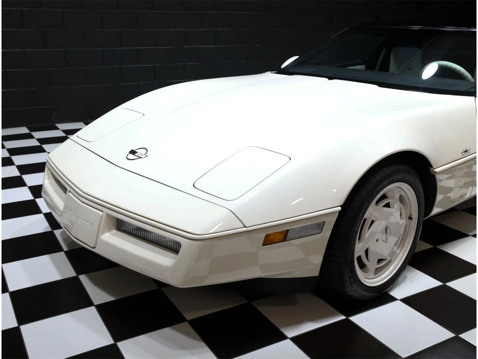 1988 Chevrolet Corvette C4 - Image 6 of 31
